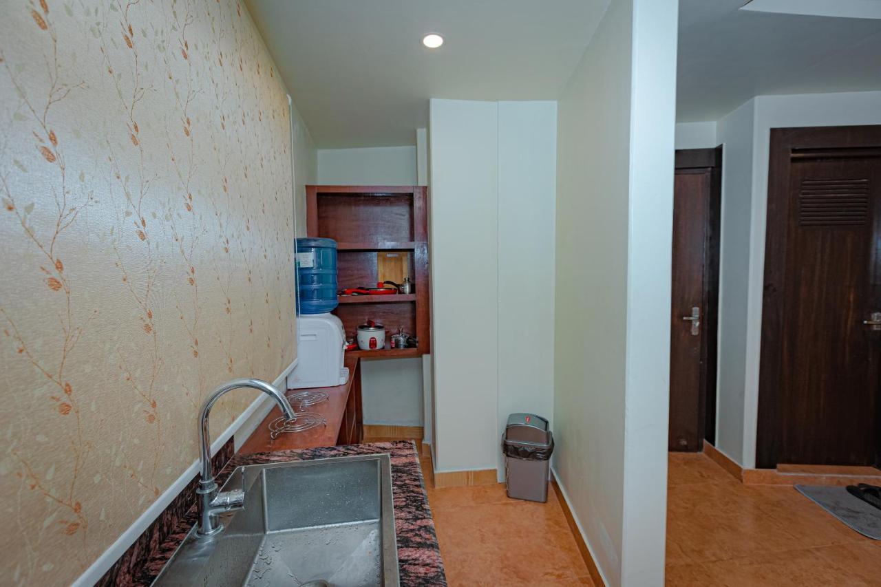 Poms Penthouse Appartement Pokhara Buitenkant foto